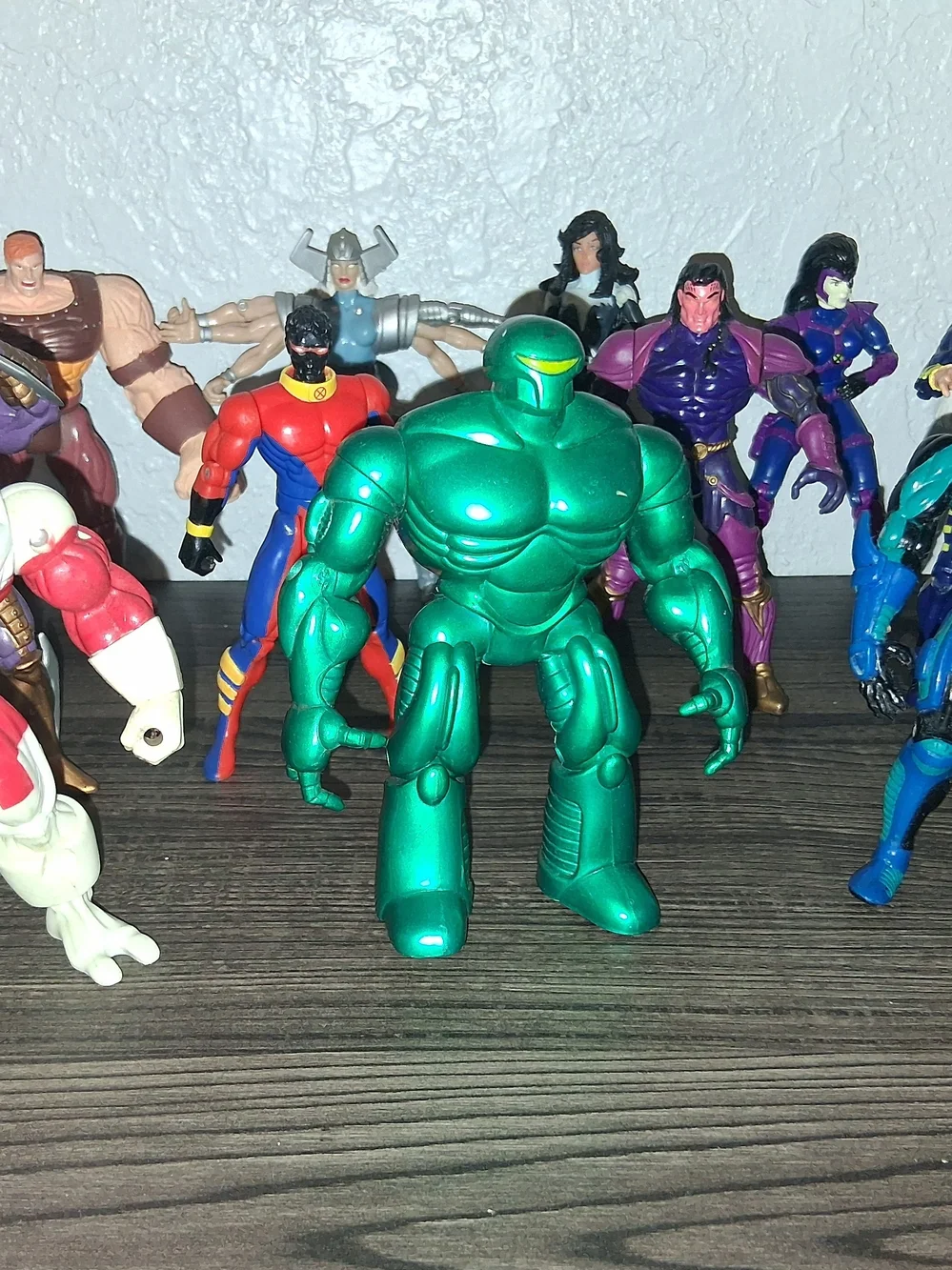 Vintage 90s Toy Biz Marvel X-Men Action Figures Lot Juggernaut Spiral Psylocke